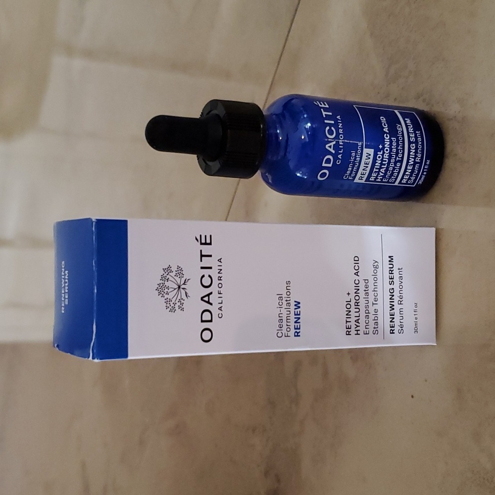 Retinol & Hyaluronic Acid Serum